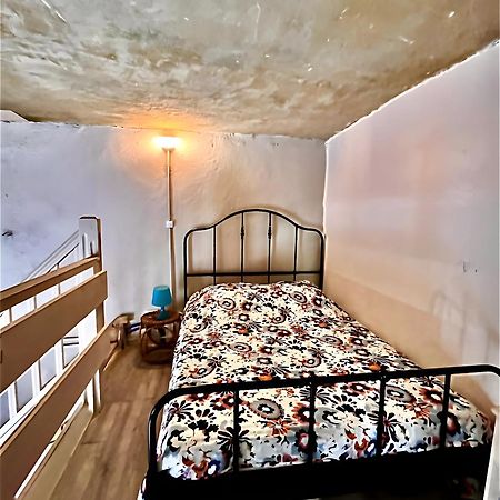 Atypique Et Charmant Nid Urbain Marselha Exterior foto
